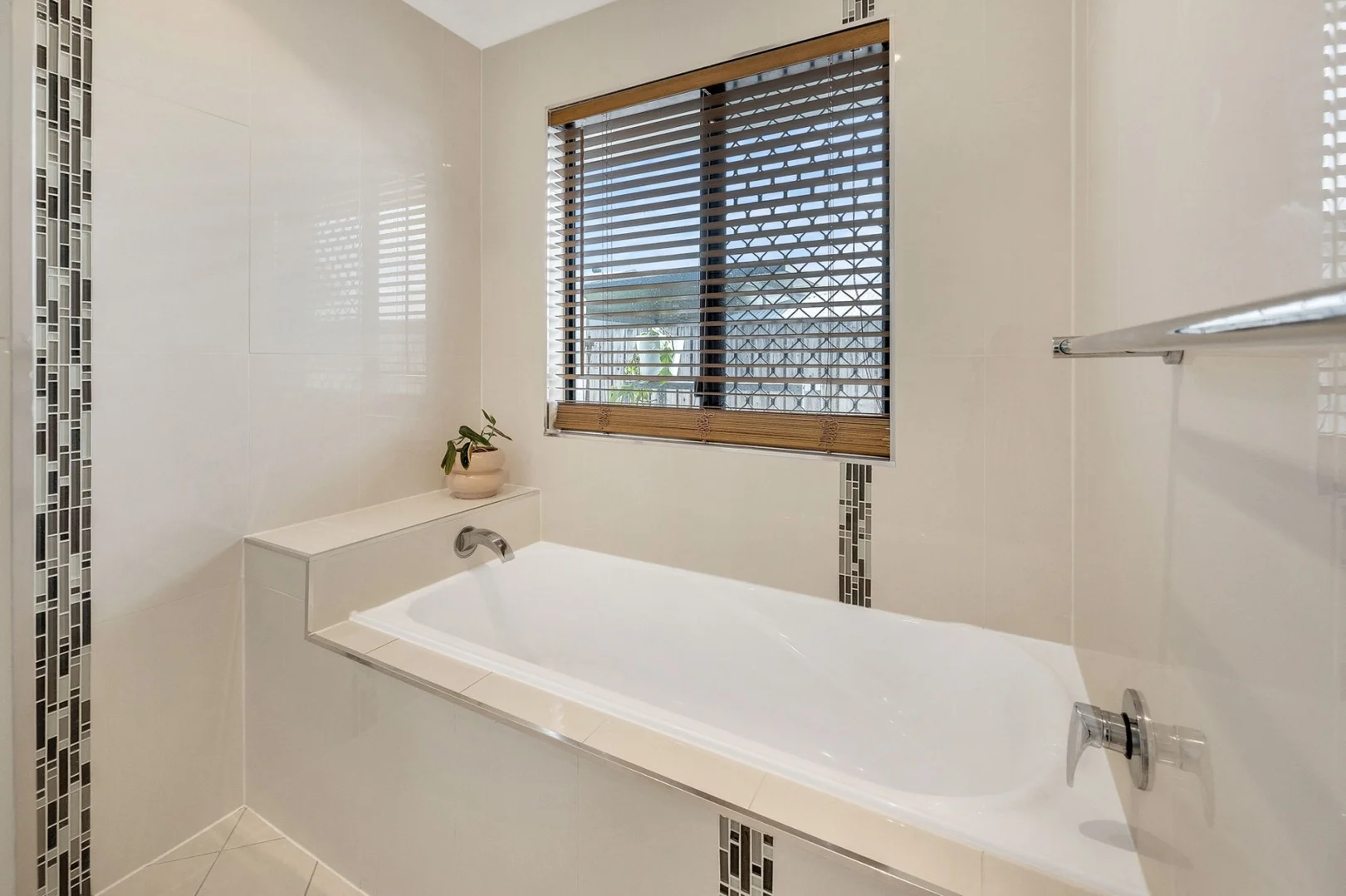 Additional image 15 of 1 Dan Court, Greenmount QLD 4751