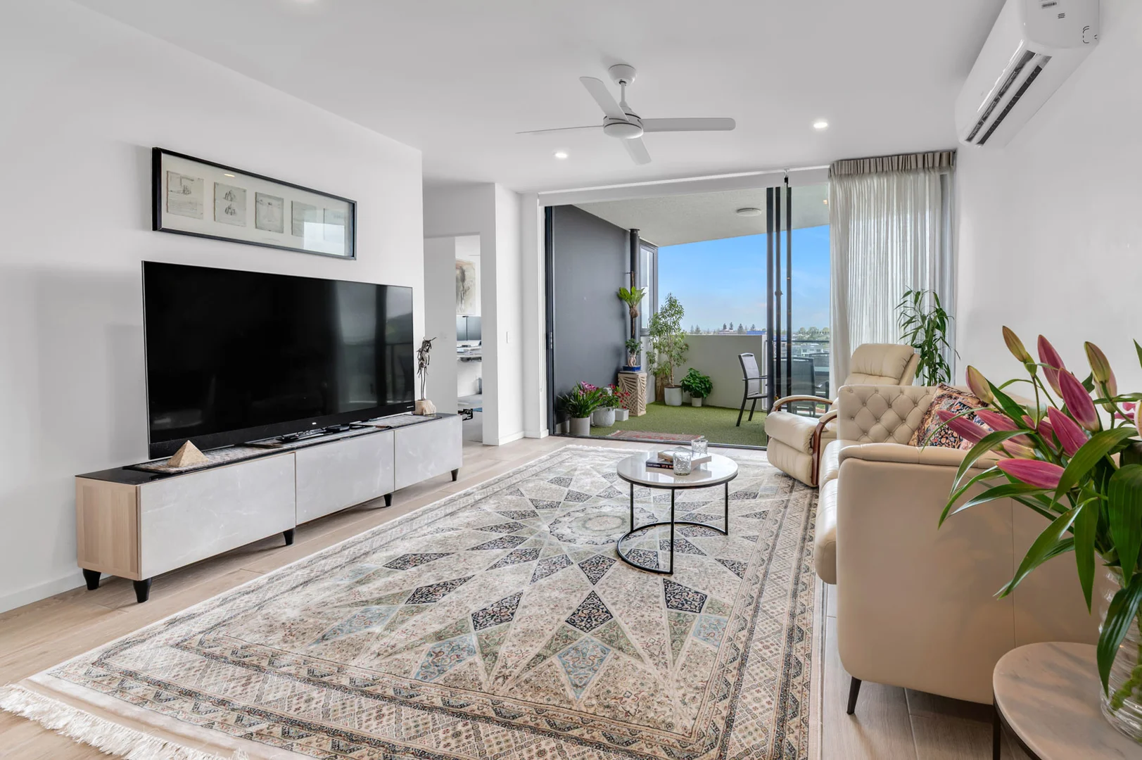 Additional image 6 of 610/256 Stanhill Drive, Chevron Island QLD 4217