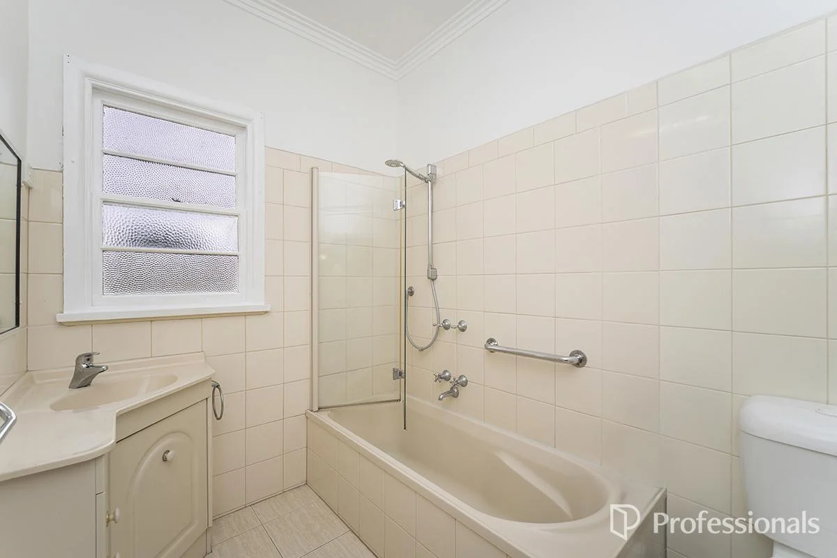 Additional image 7 of 2 Lawson Street, Hamilton VIC 3300