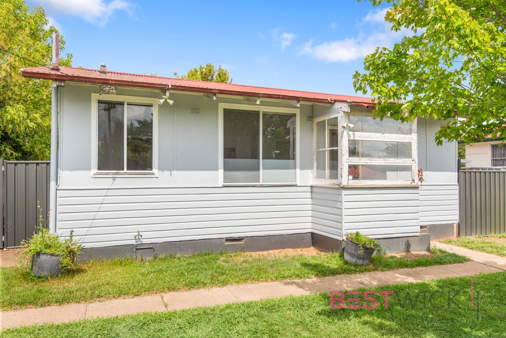 1B Fish Parade, Gormans Hill NSW 2795