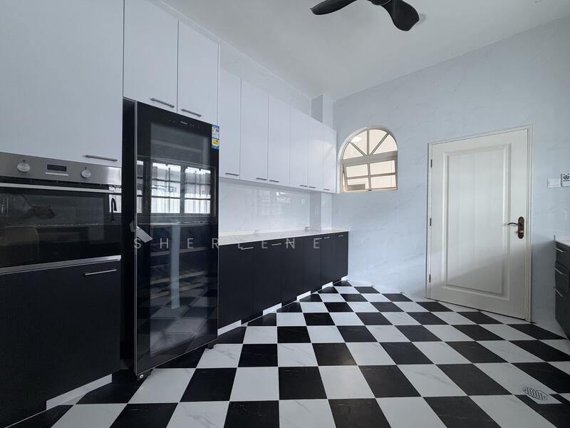Additional image 15 of Old Holland Road GCB