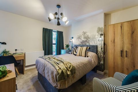 Room 4, Rosehill Street DE23, Studio to rent