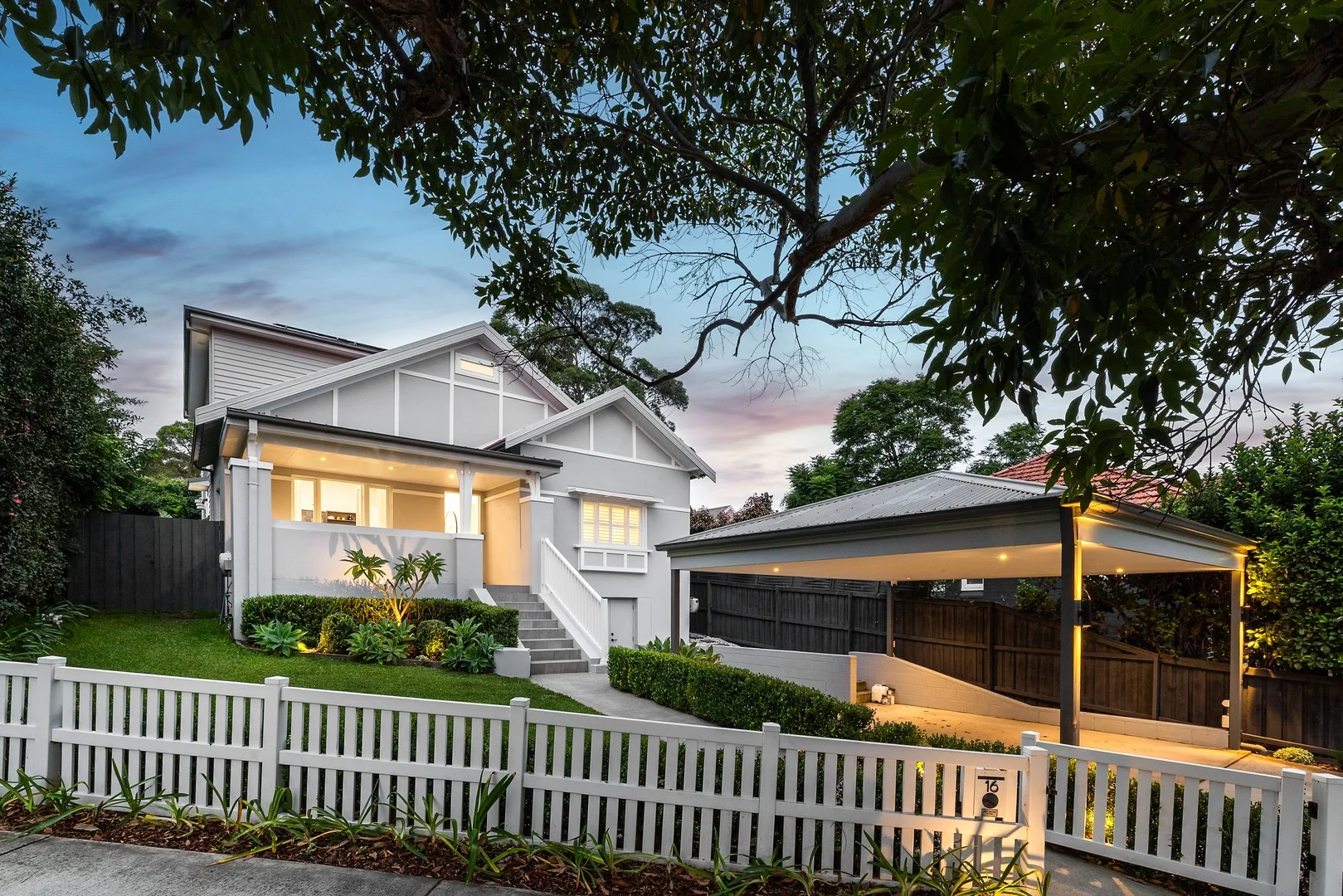 16 Tambourine Bay Road, Lane Cove NSW 2066