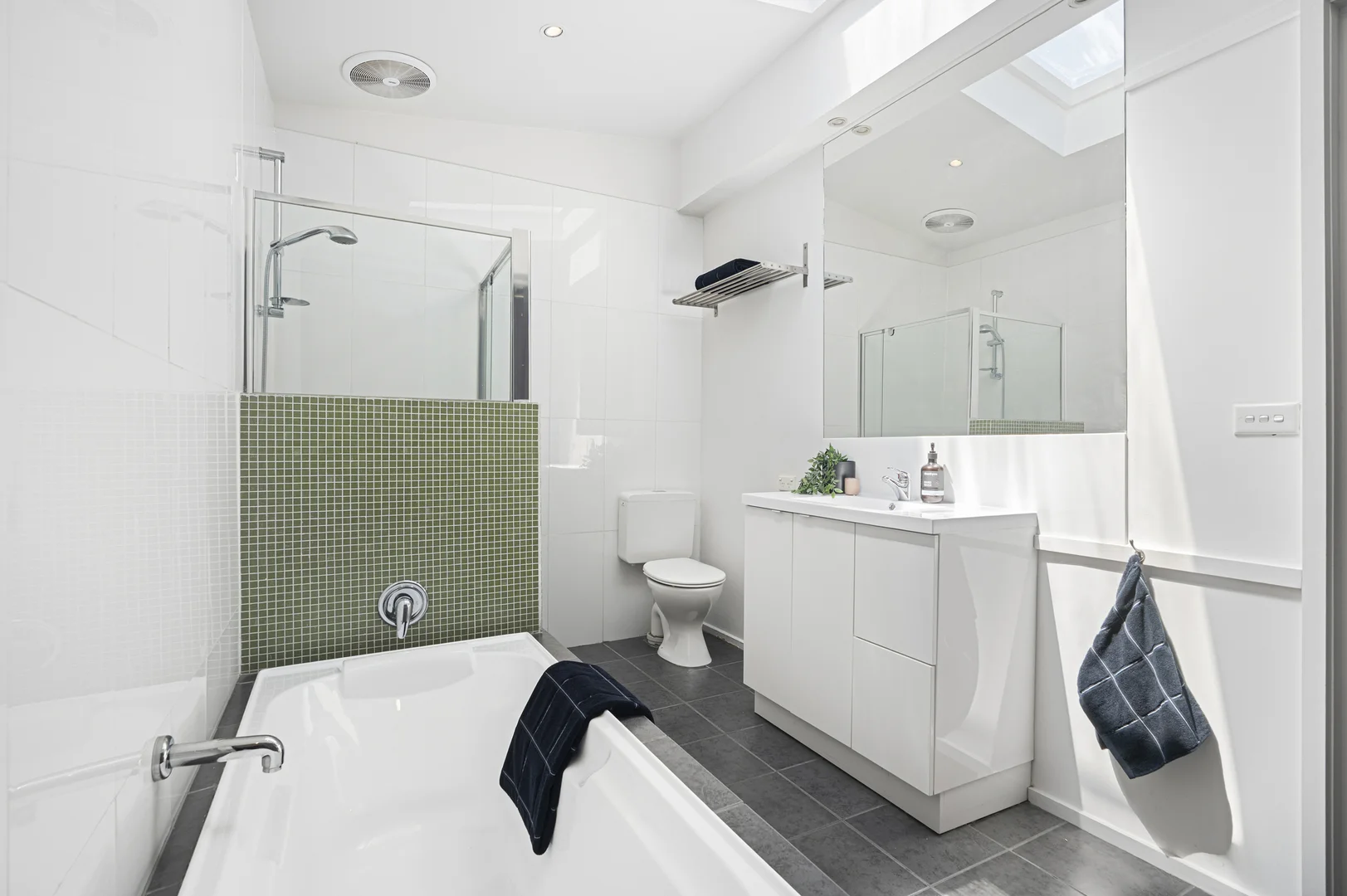 Additional image 9 of 7 De Murska Street, Windsor VIC 3181