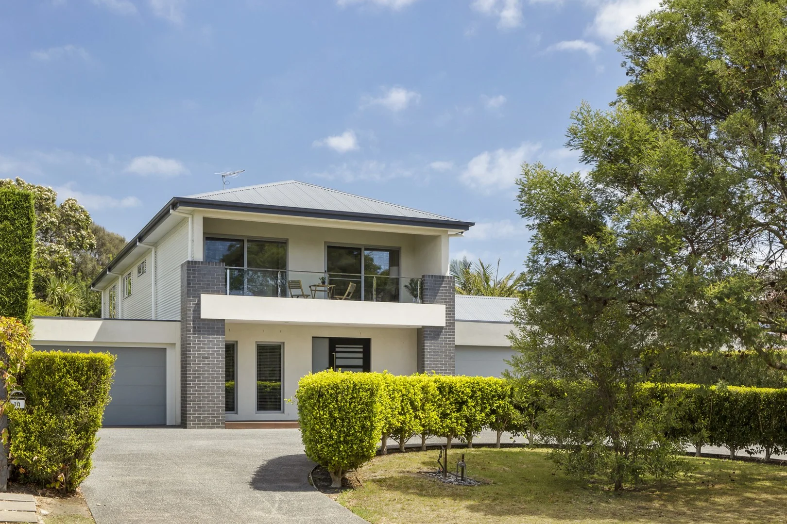 10 Koetong Parade, Mount Eliza VIC 3930