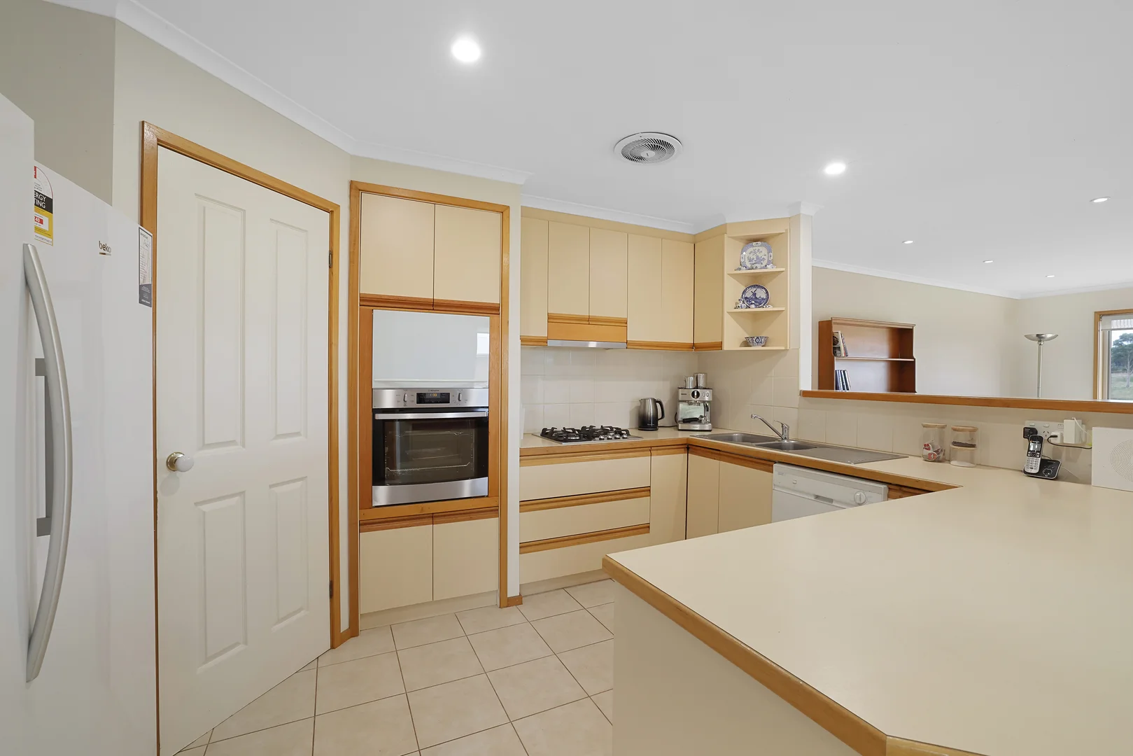 Additional image 5 of 2 Scarlett Close, Leongatha VIC 3953