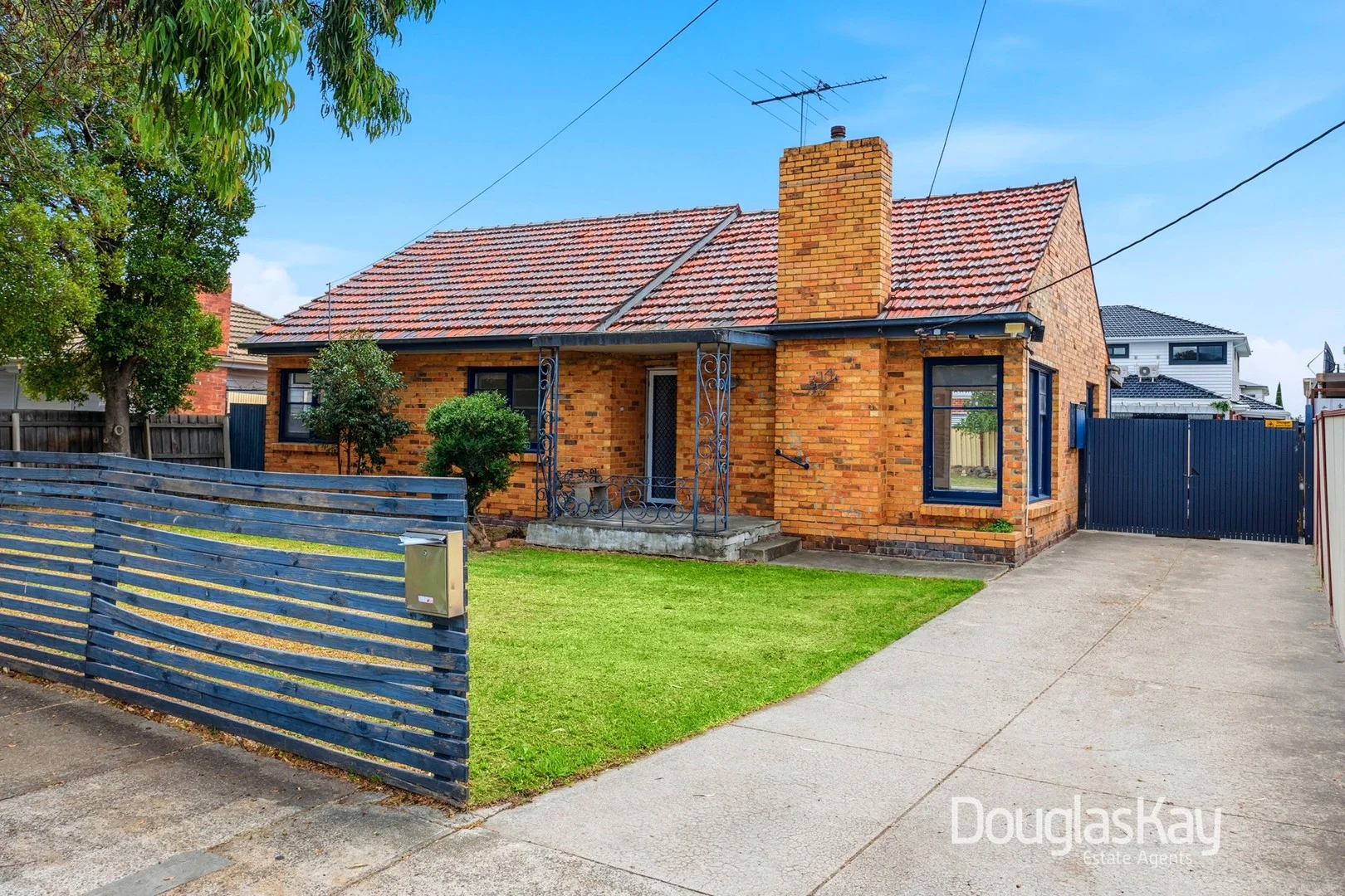 374 Ballarat Road, Sunshine North VIC 3020
