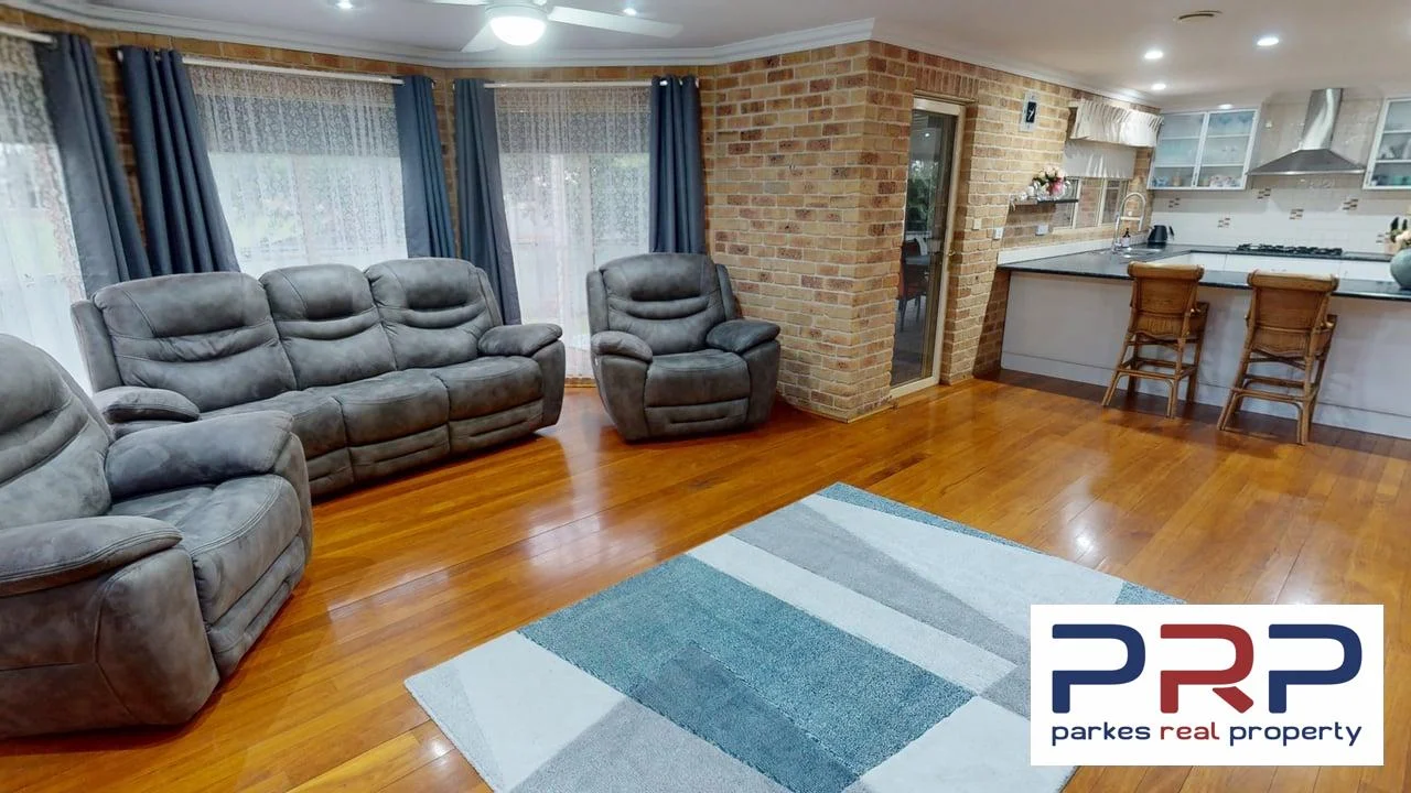 Additional image 3 of 8 Arana Place, Parkes NSW 2870