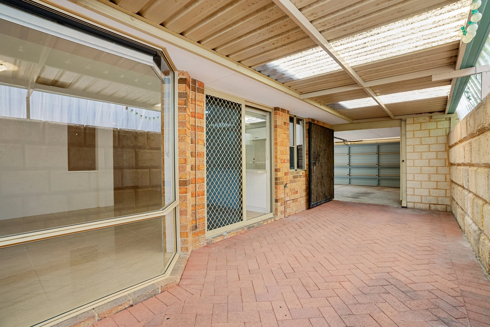Additional image 18 of 16 Brignell Gardens, Parmelia WA 6167
