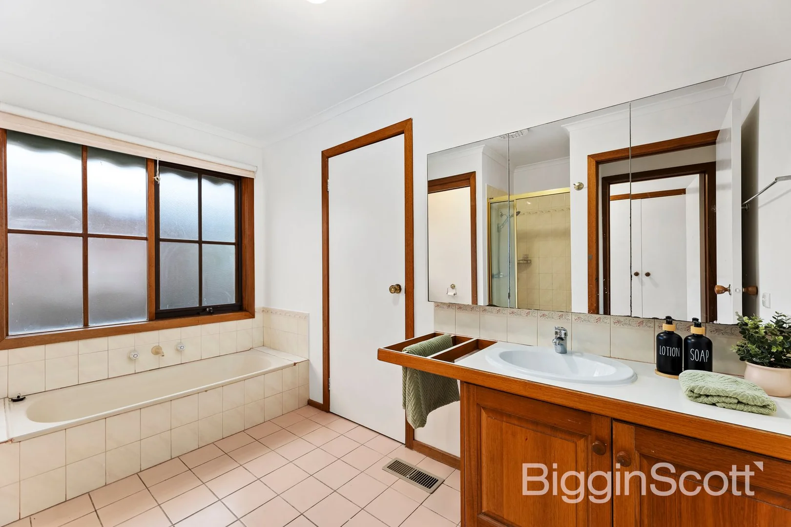 Additional image 13 of 28 Paul Avenue, Box Hill North VIC 3129