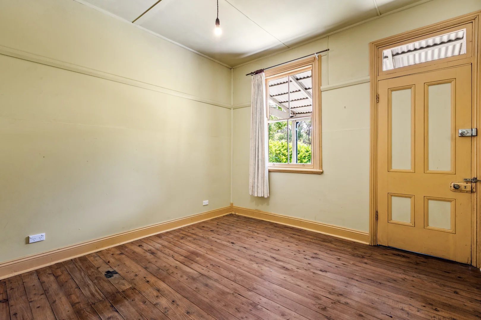 Additional image 6 of 44 Armstrong Street, Wentworth Falls NSW 2782