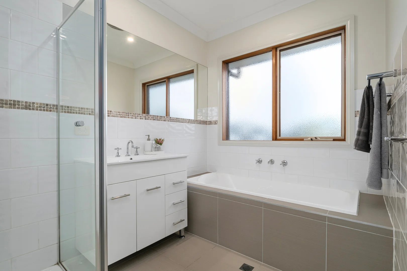 Additional image 7 of 9/4 Springfield Avenue, Croydon VIC 3136