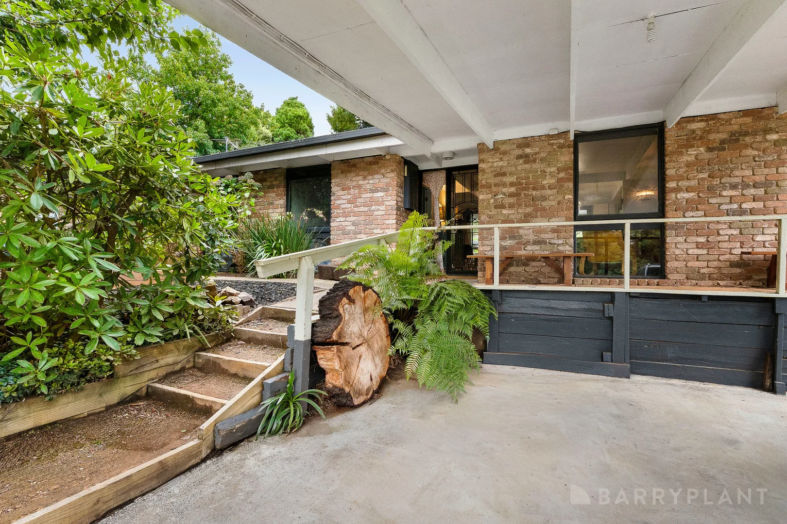 15 Emerald Lake Road, Emerald VIC 3782 photo 2