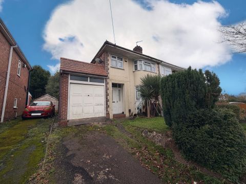 Lytton Avenue, Penn, Wolverhampton WV4