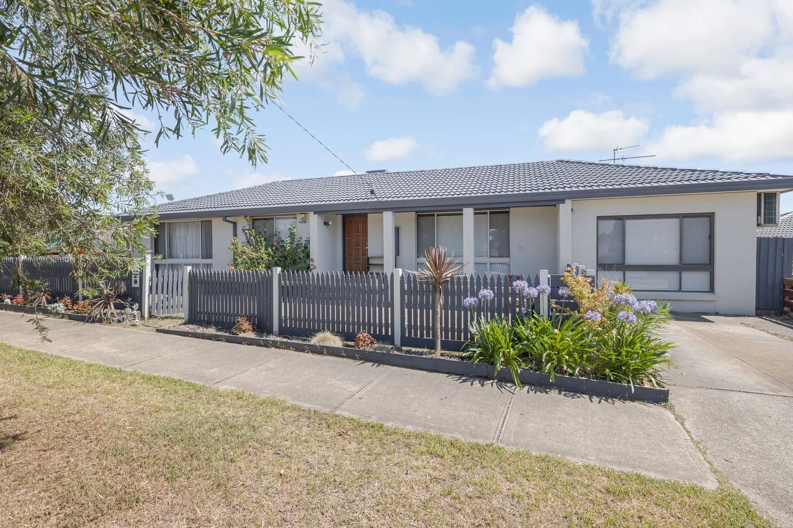 30 Grey Street, Darley VIC 3340 photo 2