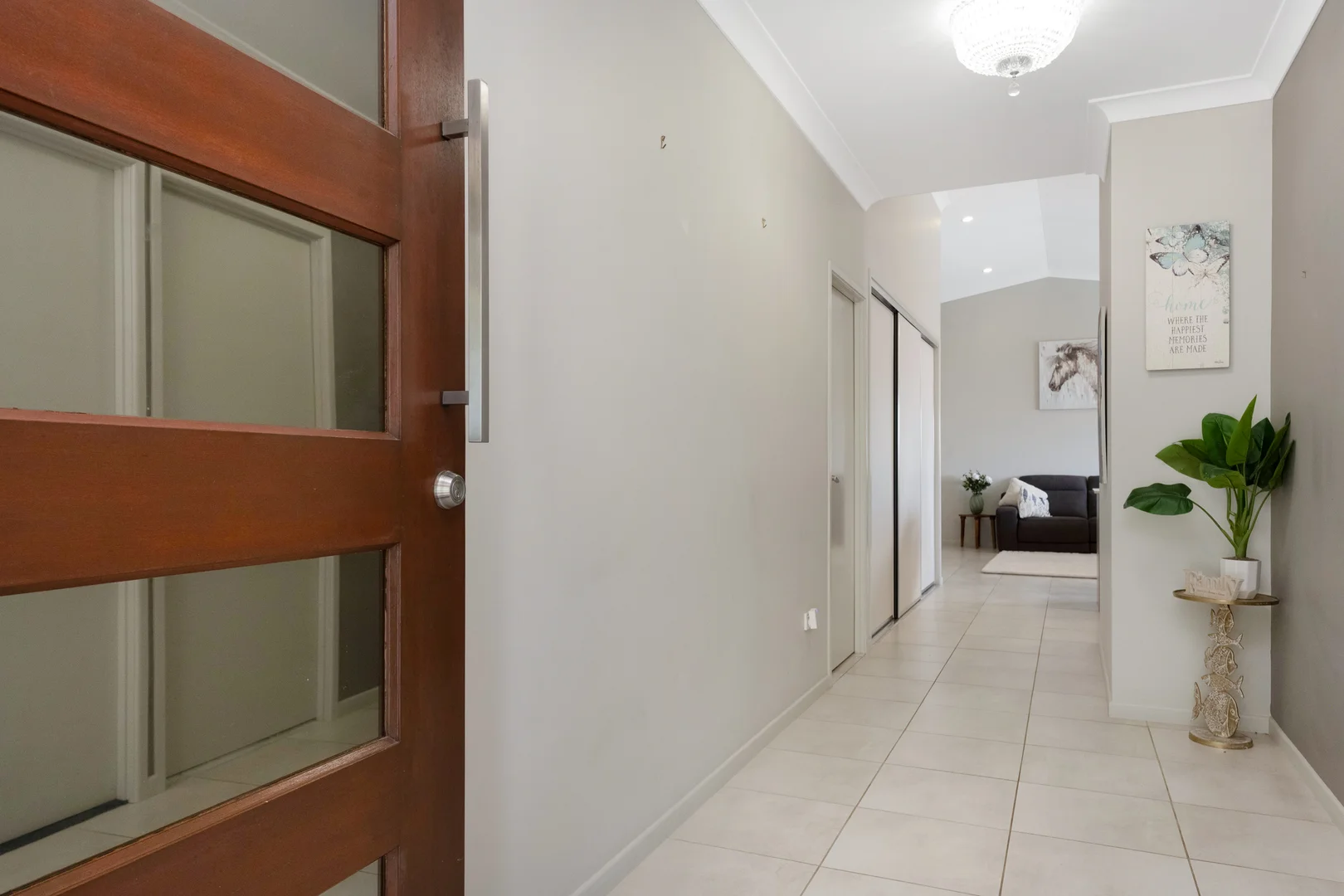 Additional image 2 of 11 Holbourne Street, Bushland Beach QLD 4818