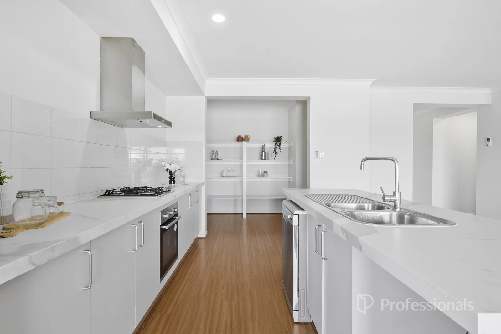Additional image 11 of 246 Sanctuary Lakes South Boulevard, Point Cook VIC 3030