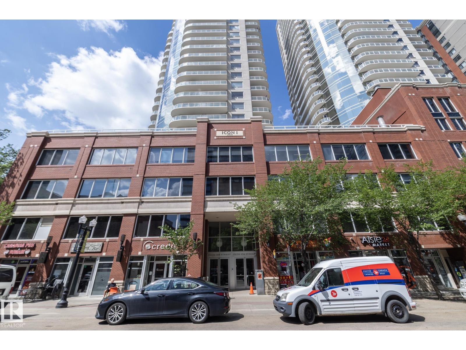 #1402 10136 104 ST NW