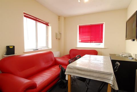 Gilwell Street, Flat 3, Plymouth PL4