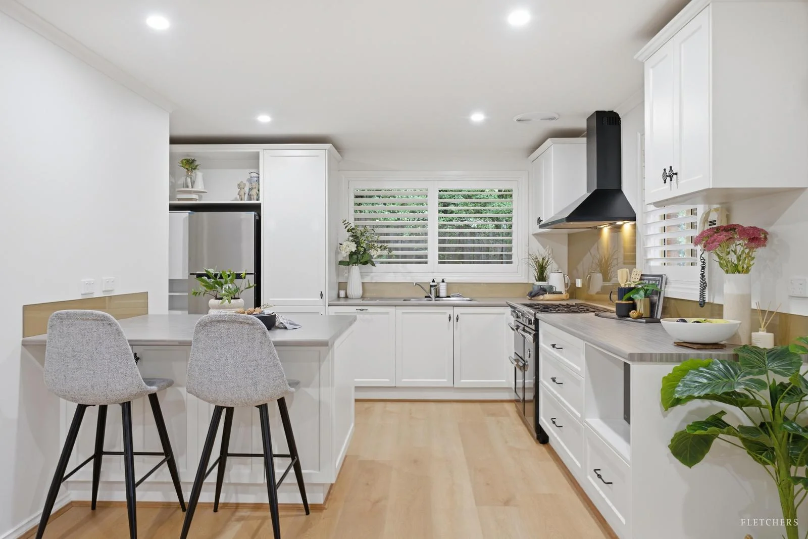 15 The Briars, Mooroolbark VIC 3138 photo 4