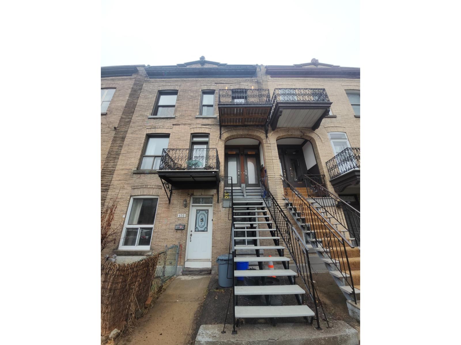 131 Rue Villeneuve O.