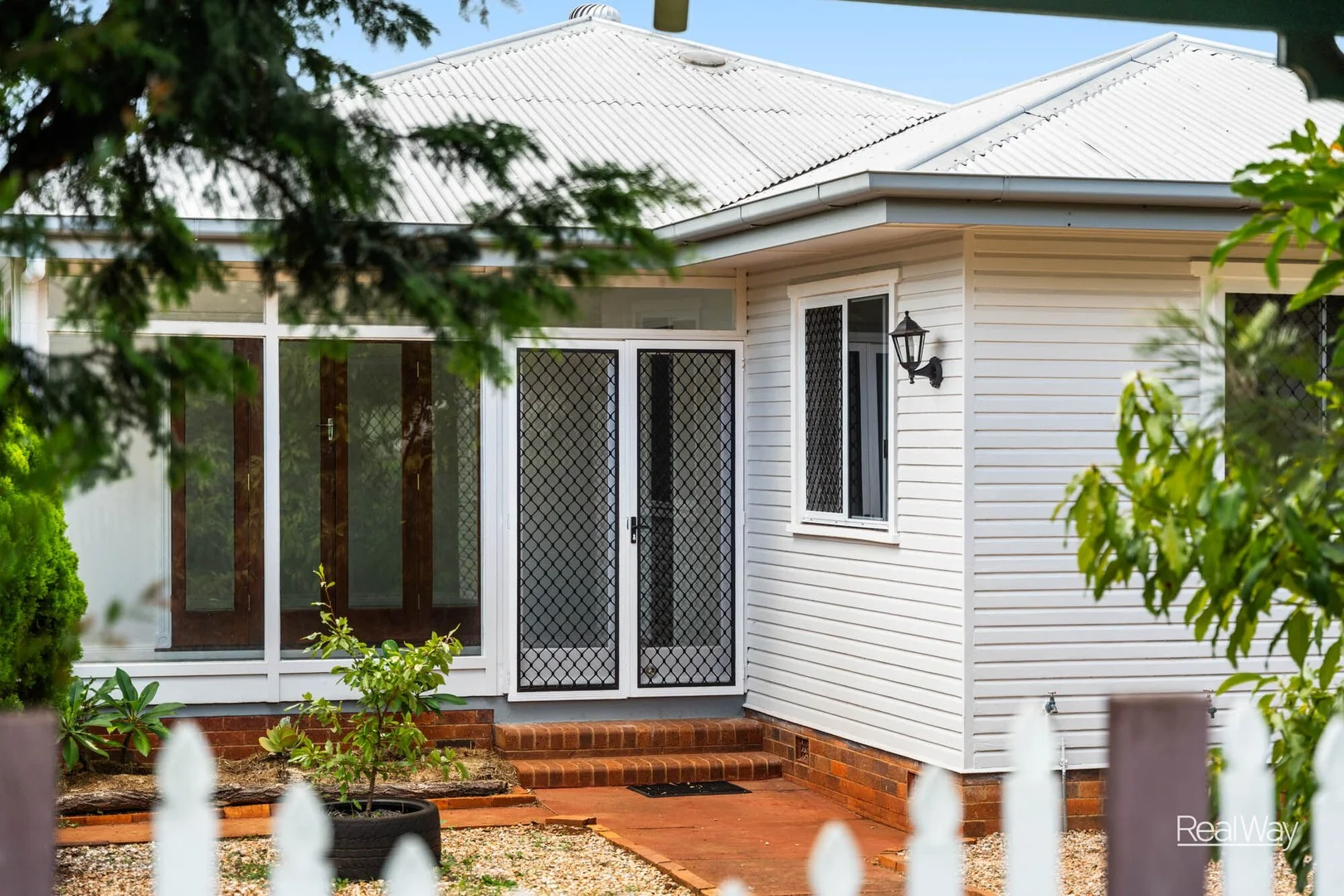 24 Blackdown Street, Harristown QLD 4350