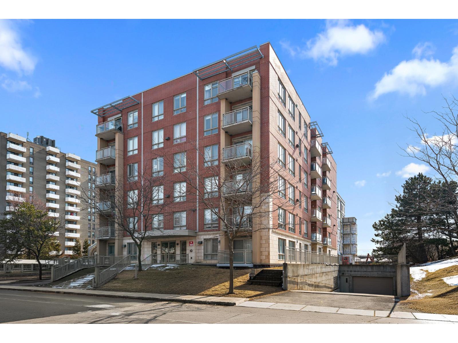 2250 Rue Ward