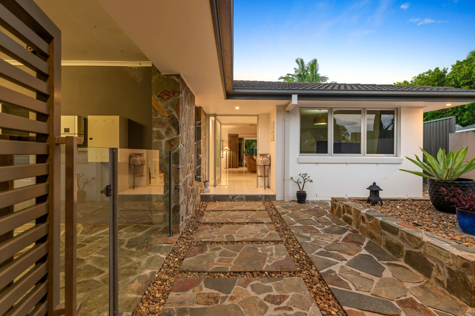 Additional image 3 of 21 Dunbarton Avenue, Sorrento QLD 4217
