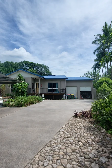6 Willandra Ct, Caravonica QLD 4878