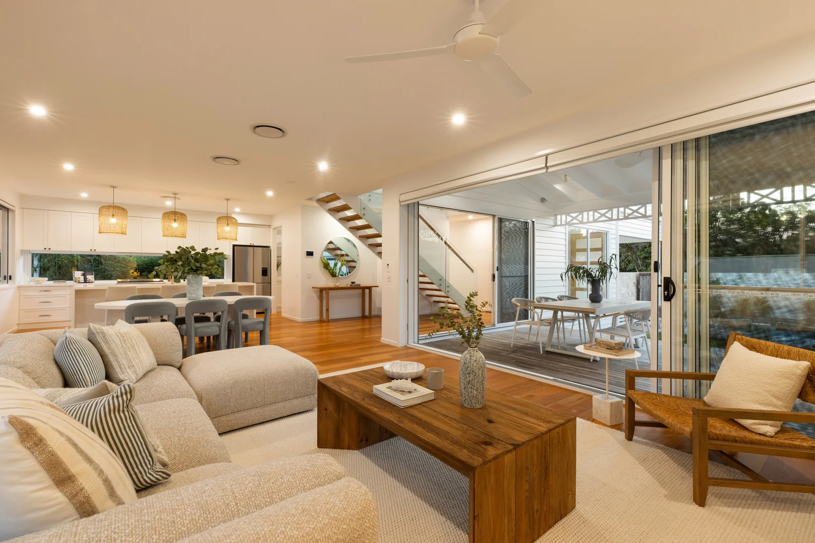 25 Peter Parade, Mermaid Waters QLD 4218 photo 4