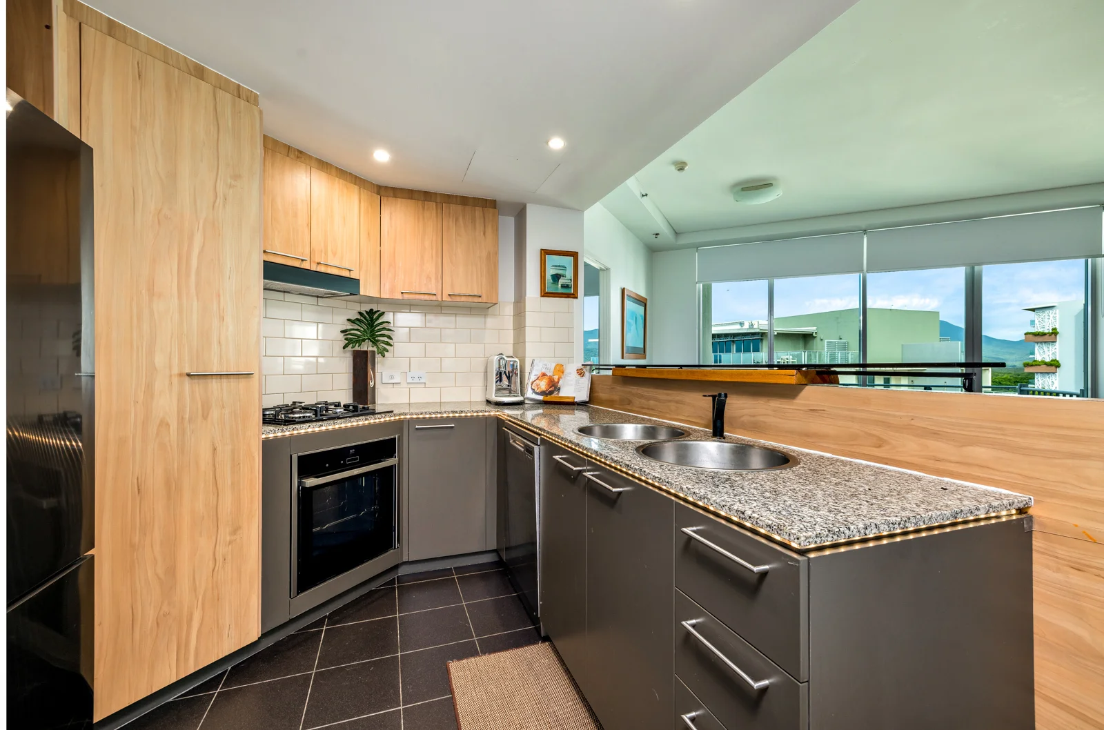 Additional image 2 of 1109/101 Esplanade, Cairns City QLD 4870
