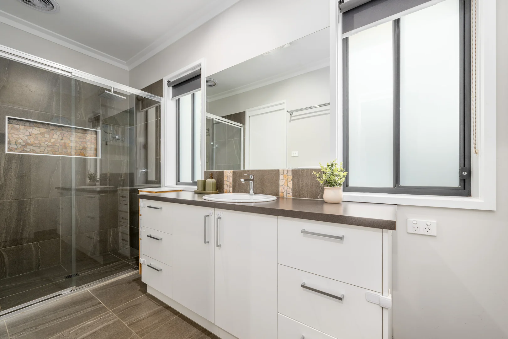 Additional image 16 of 6 PERTOBE DRIVE, Kialla VIC 3631