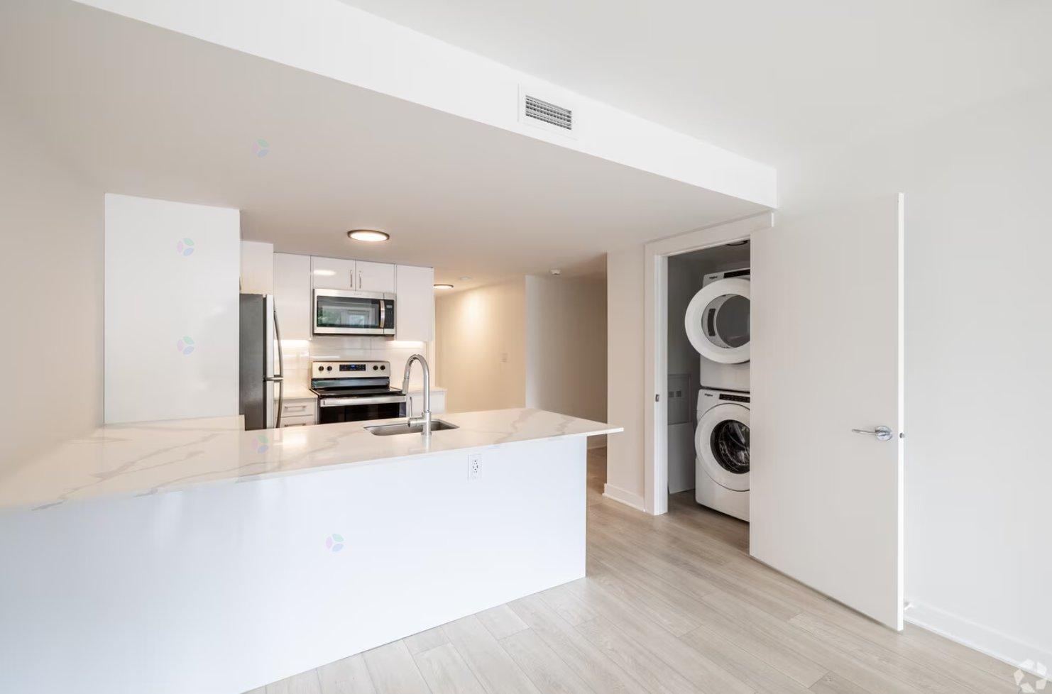 5120 Av. Earnscliffe