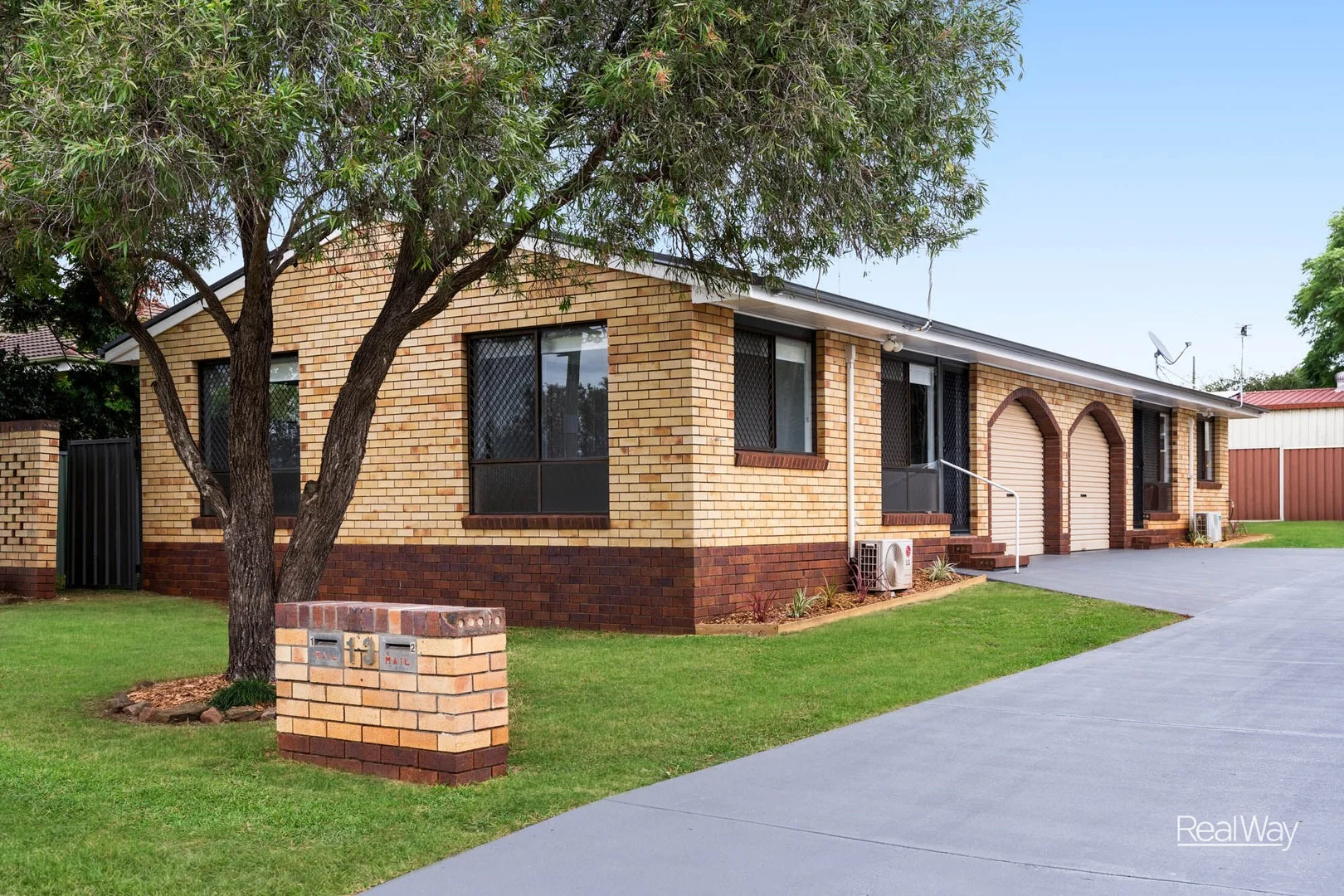 1 &  2/13 Burton Street, Harristown QLD 4350