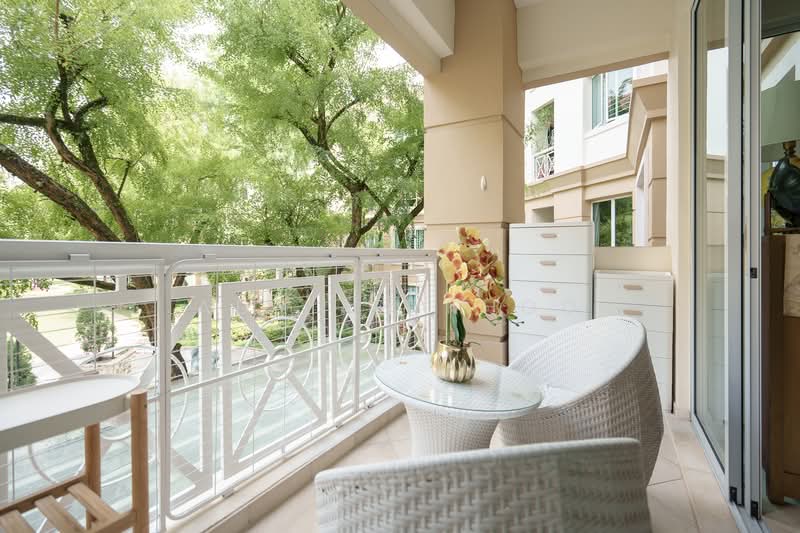 84 Duchess Avenue photo 3