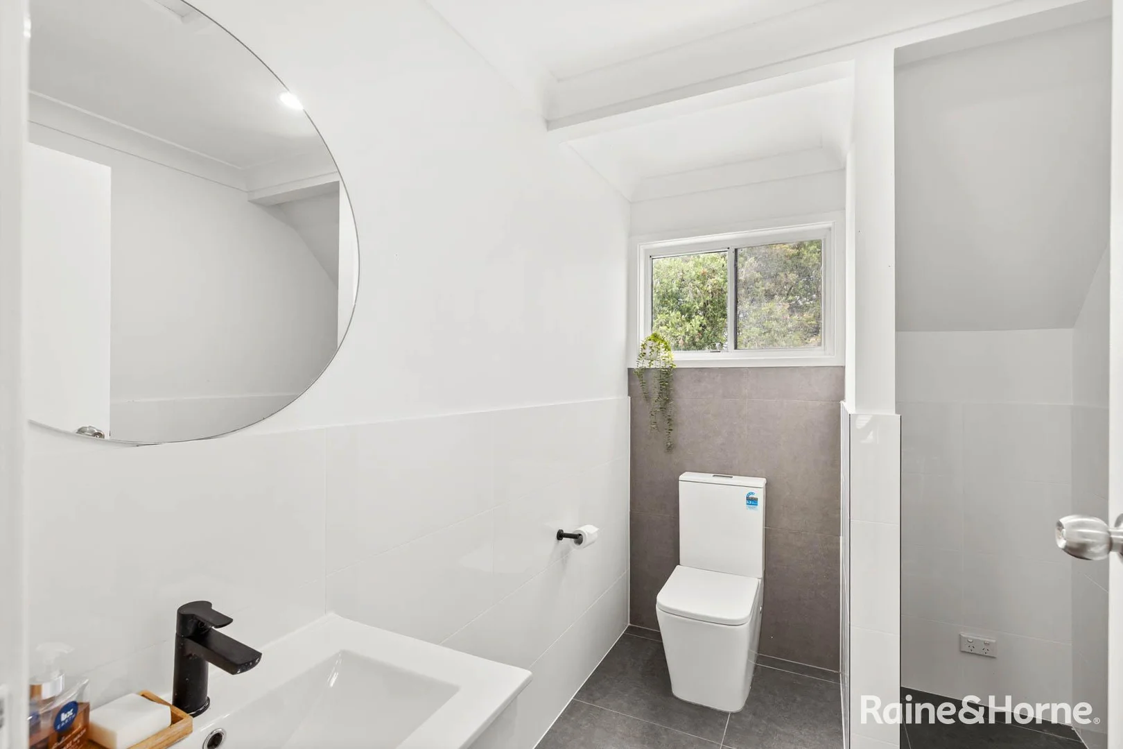 Additional image 12 of 16 Kananook Crescent, Belmont North NSW 2280