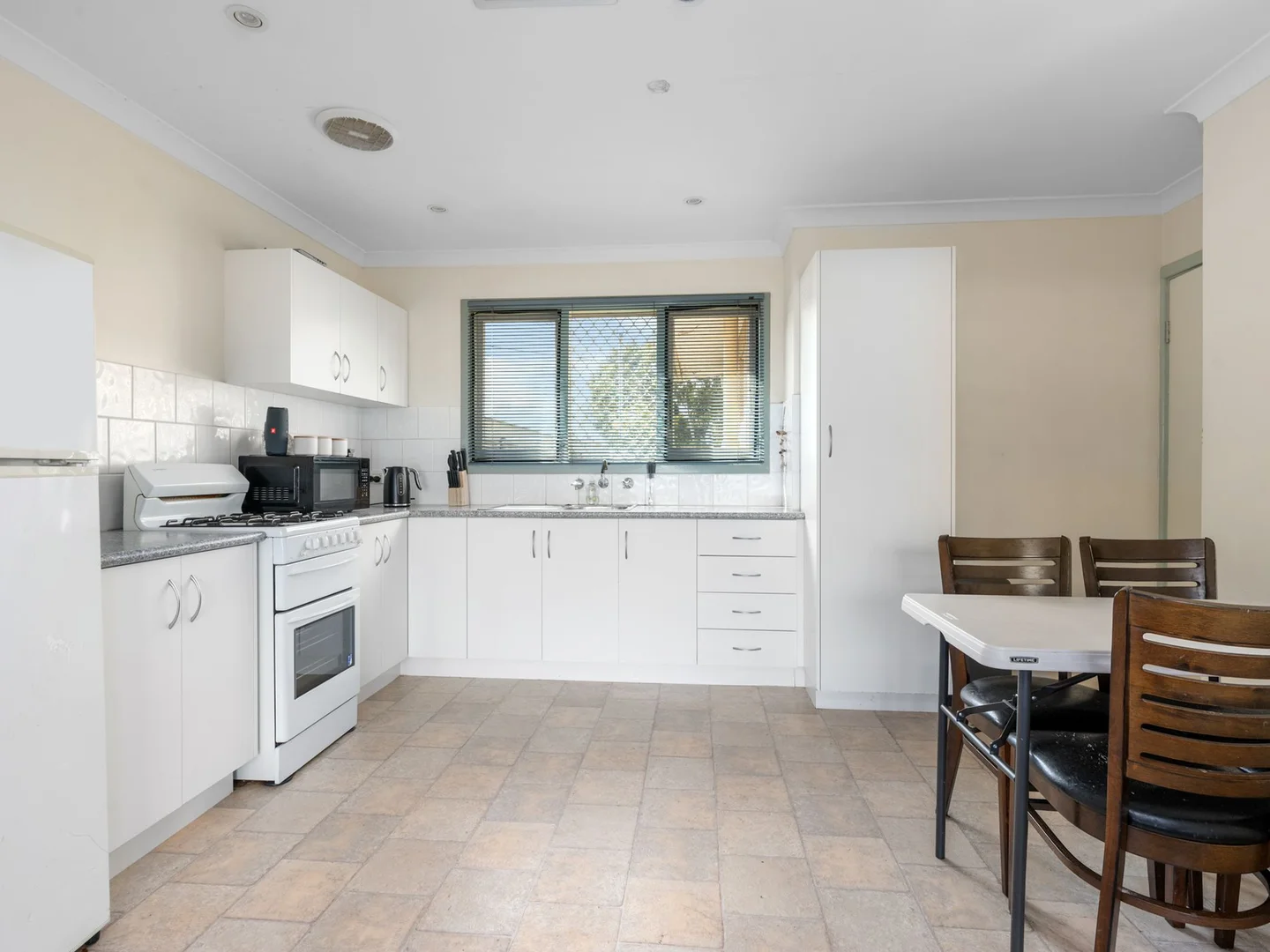 Additional image 4 of 24A Blackall Place, South Kalgoorlie WA 6430