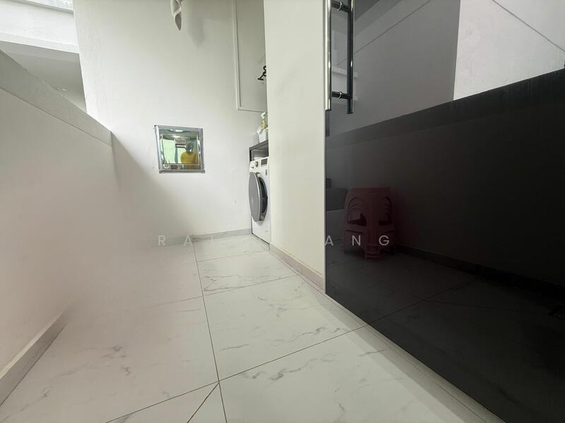 Additional image 10 of 136C Hillview Avenue