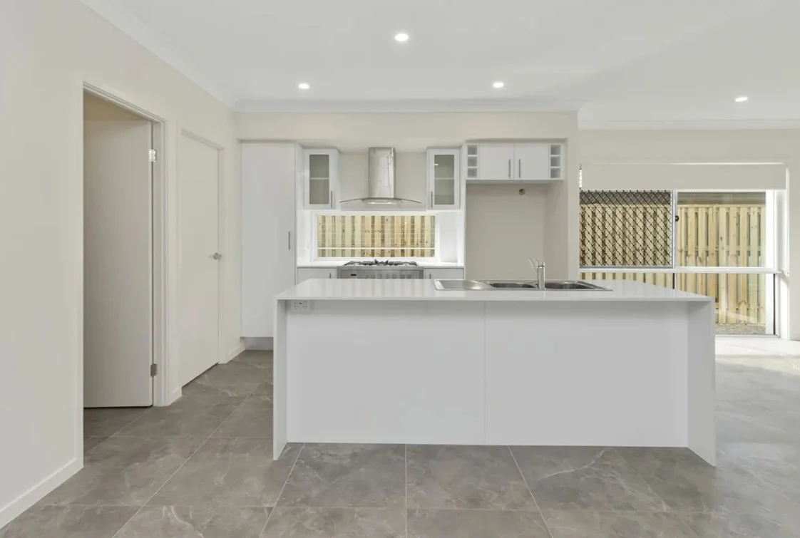 Morayfield QLD 4506 photo 2