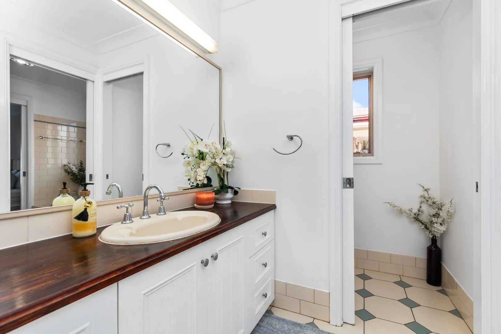 Additional image 7 of 5 Nara Place, Glenfield Park NSW 2650