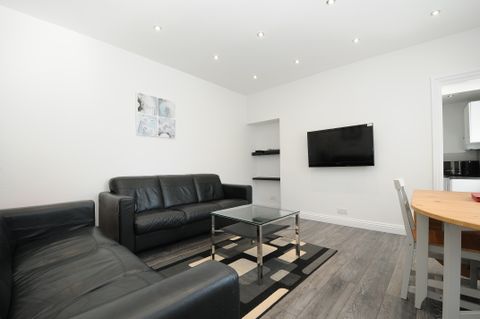 May Terrace, St Judes PL4