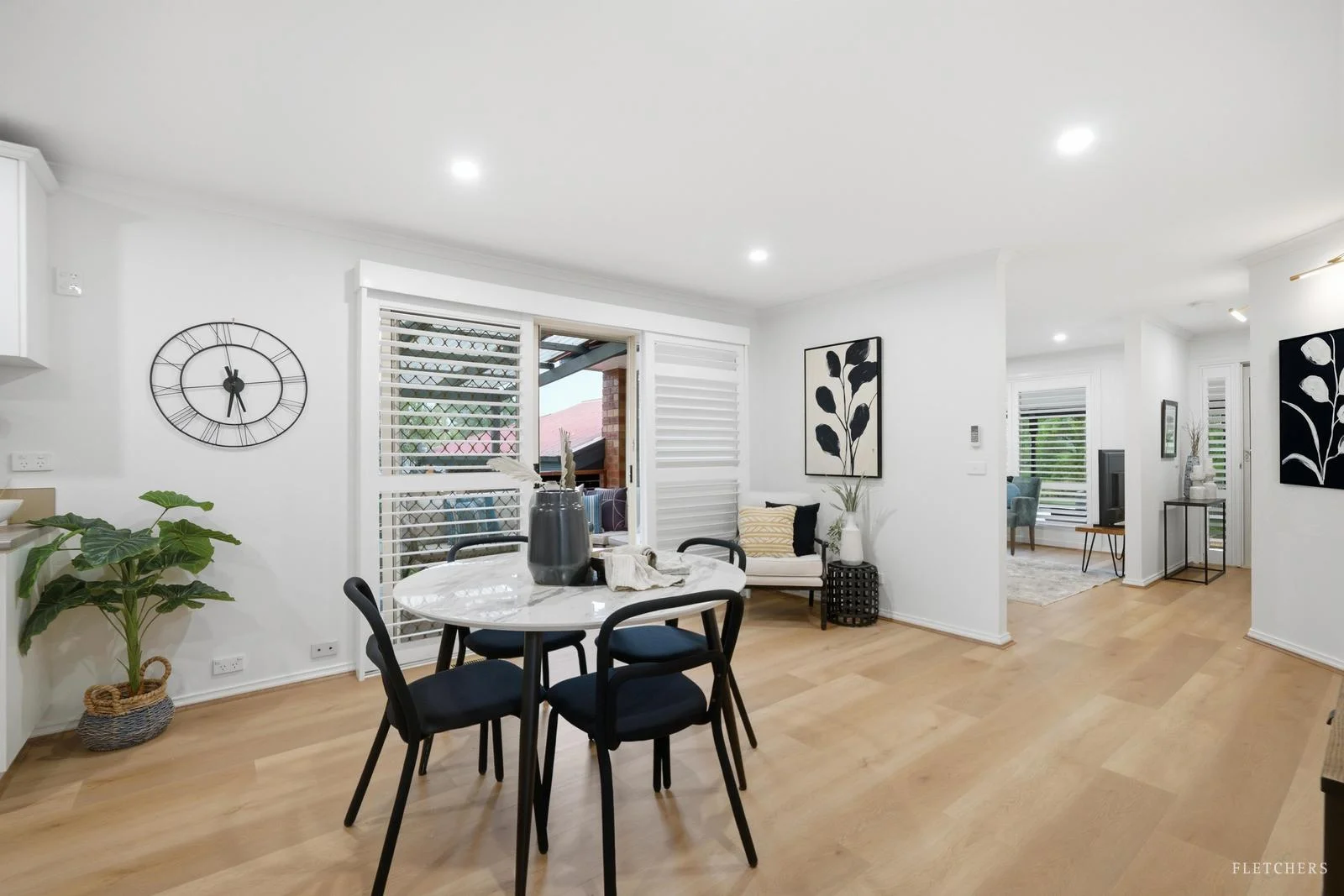 15 The Briars, Mooroolbark VIC 3138 photo 3