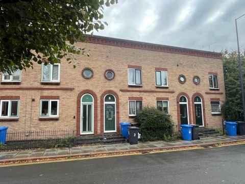 Wellington Crescent, Derby DE1