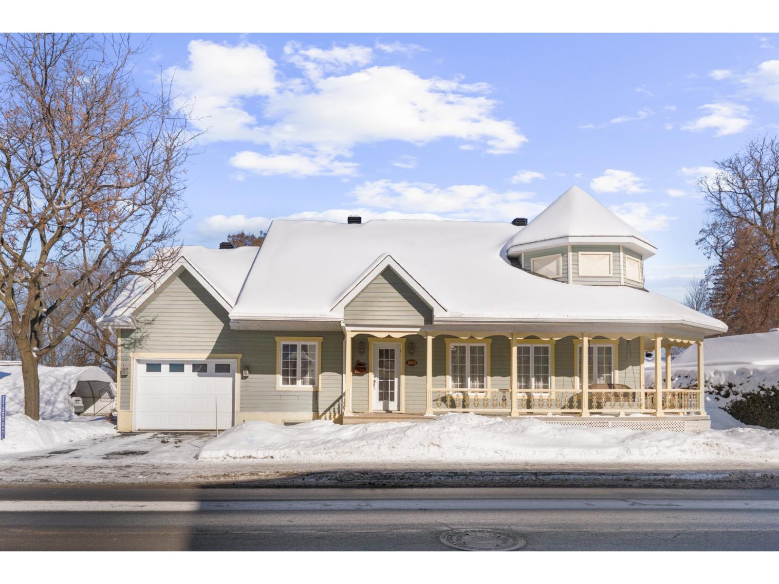 2943 Ch. Ste-Marie