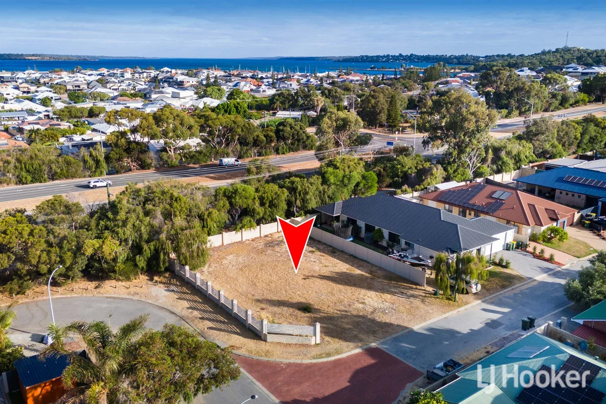2 Royal Crescent, Wannanup WA 6210