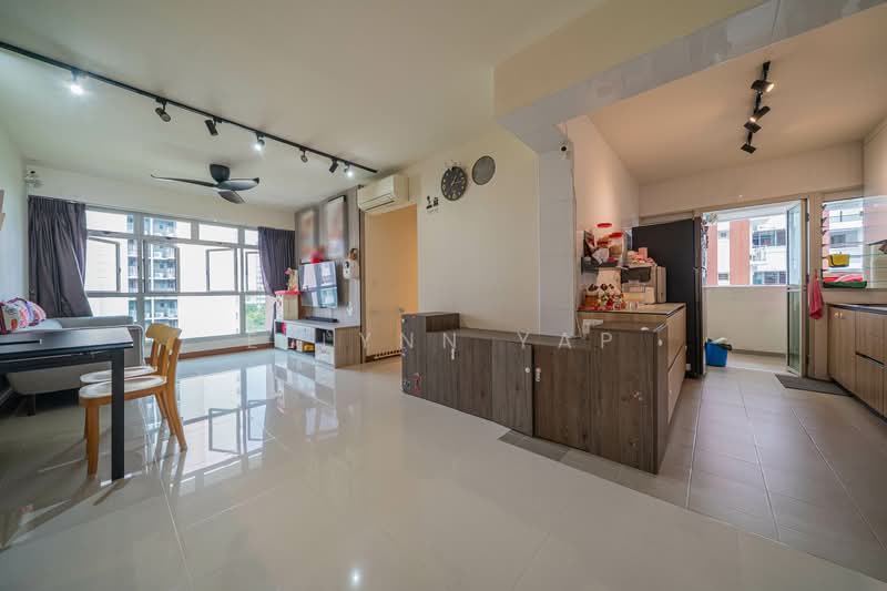666B Punggol Drive photo 3