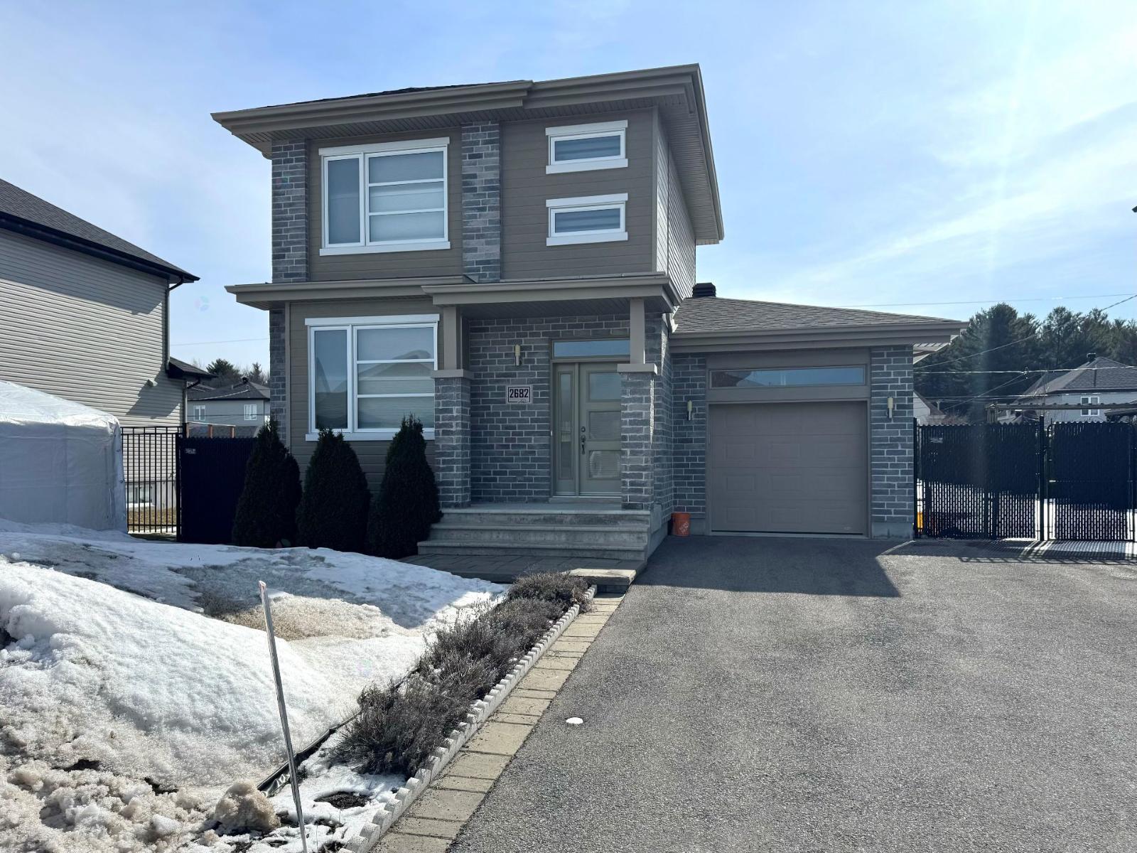 2682 Rue de l'Aubier