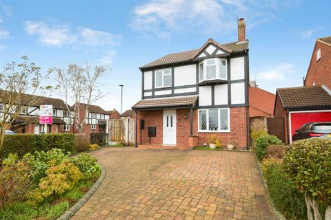 Clipstone Gardens, Oakwood, Derby DE21