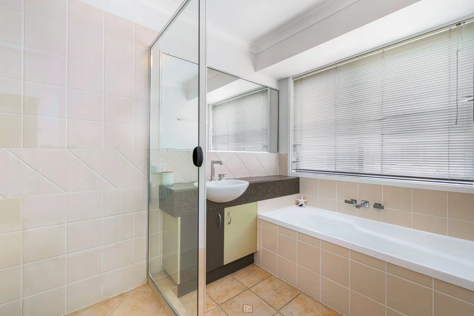 Additional image 9 of 32 Wallaby Circuit, Pelican Waters QLD 4551