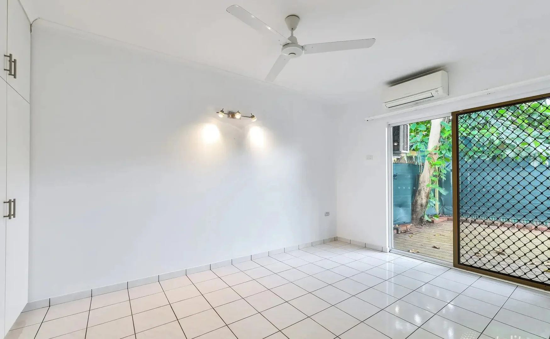 Additional image 5 of 4/15 Undoolya Street, Tiwi NT 0810
